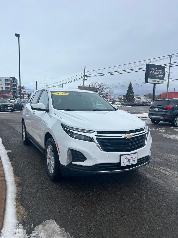 2024 Chevrolet Equinox LT Photo2