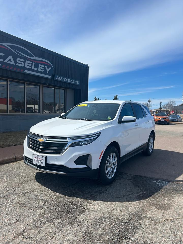 2024 Chevrolet Equinox LT - Photo #1