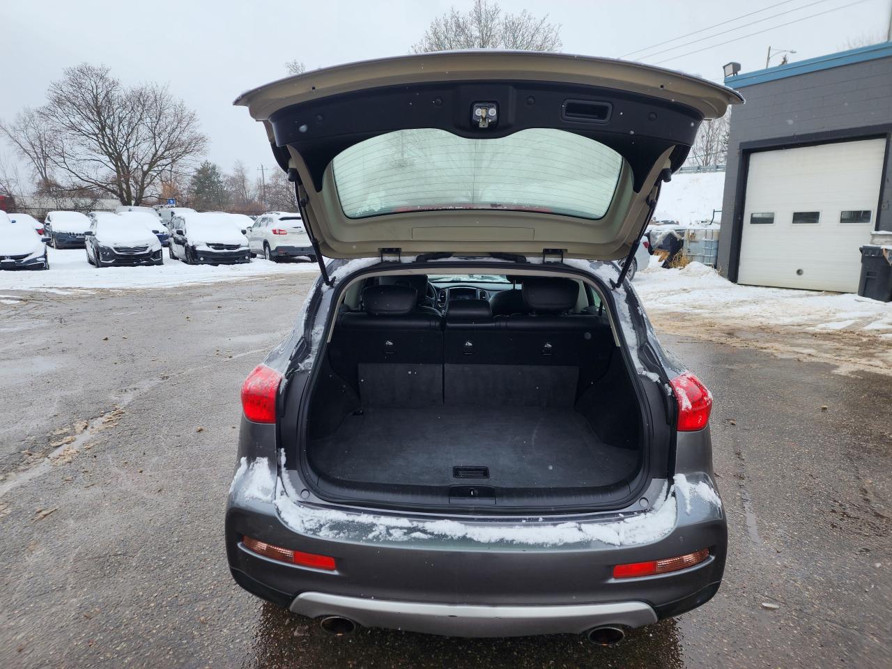 2016 Infiniti QX50 PREMIUM l Full Service Records l AWD l Heated Seat Photo