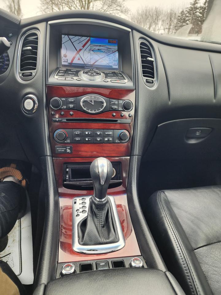 2016 Infiniti QX50 PREMIUM l Full Service Records l AWD l Heated Seat Photo