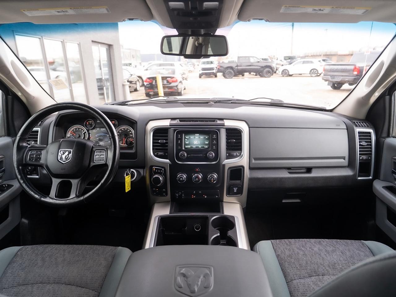 2015 RAM 1500 Big Horn 3.0L Diesel Photo29