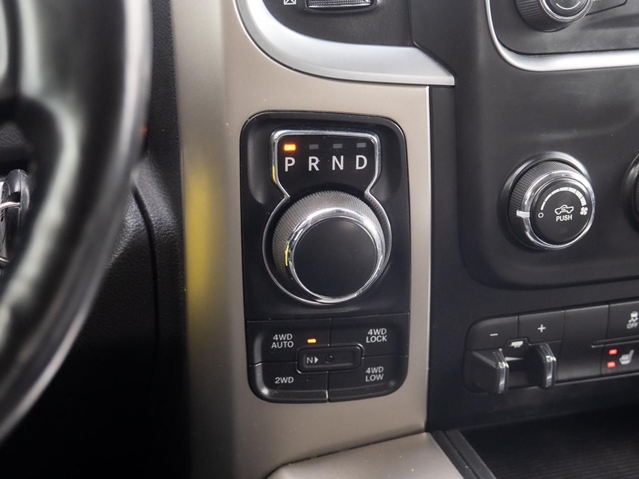 2015 RAM 1500 Big Horn 3.0L Diesel Photo12