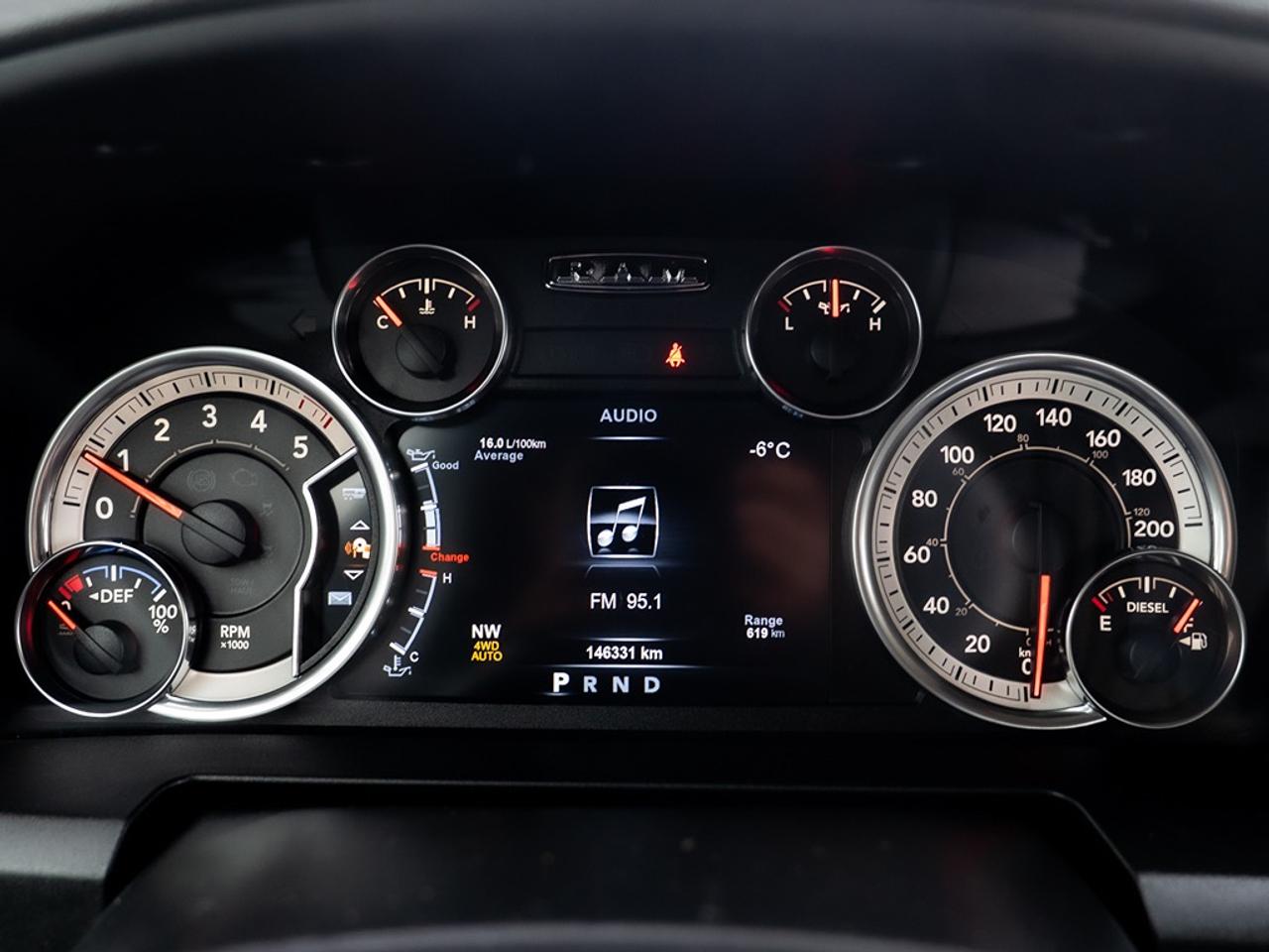 2015 RAM 1500 Big Horn 3.0L Diesel Photo16