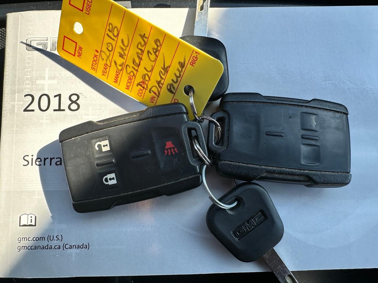 2018 GMC Sierra 1500 Base4x4 DoubleCab 5.3L 6-Pass XM CarPlay BackupCam Photo