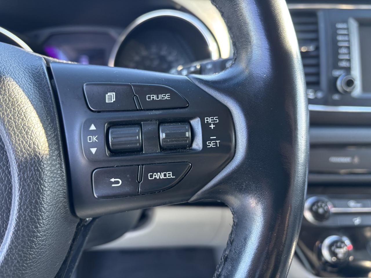 2020 Kia Sedona LX Photo