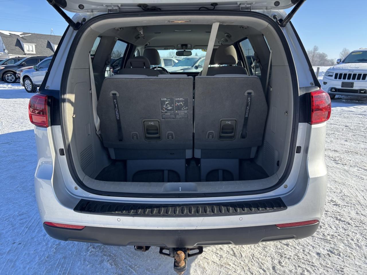 2020 Kia Sedona LX Photo