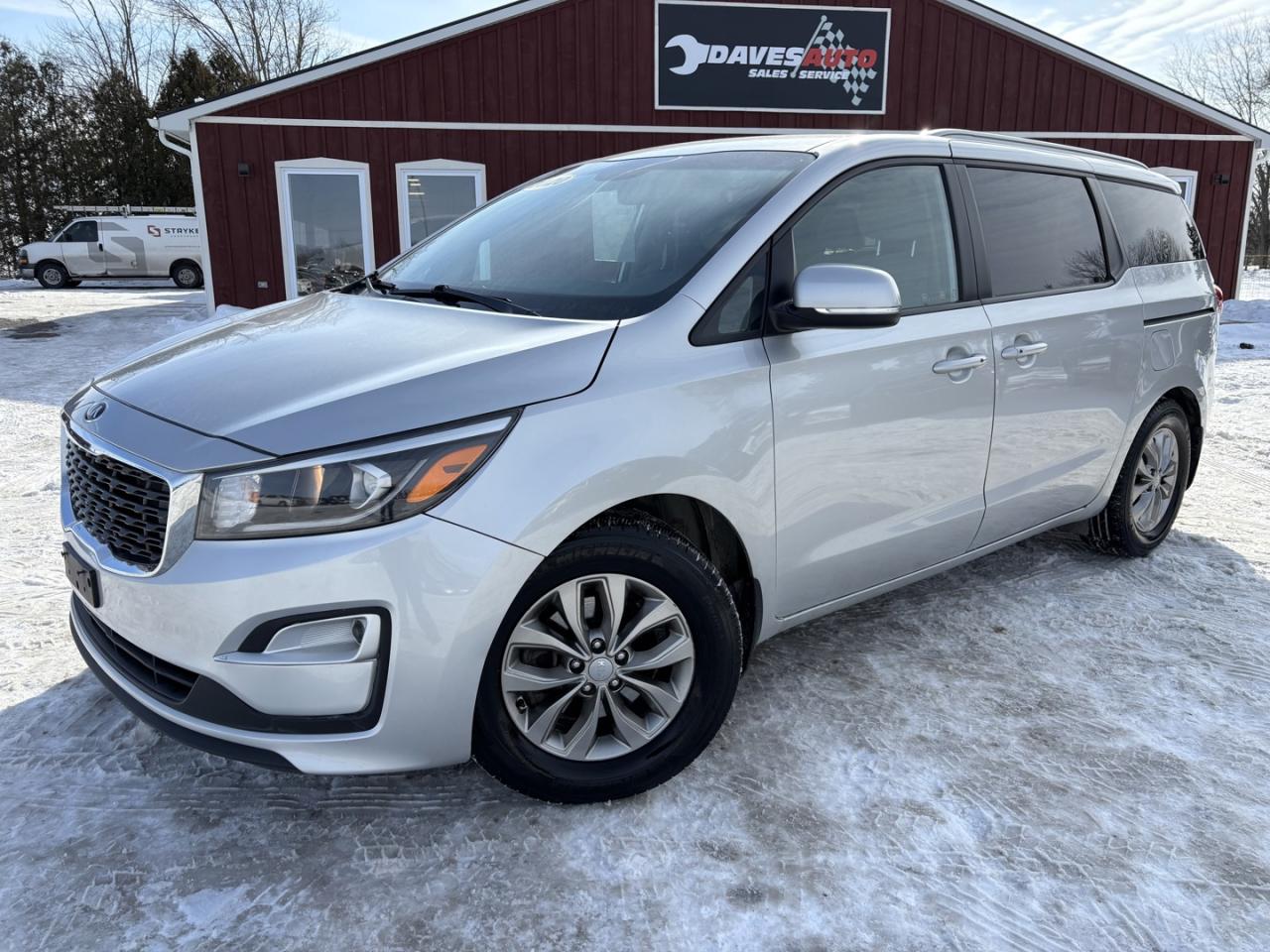 2020 Kia Sedona LX Photo