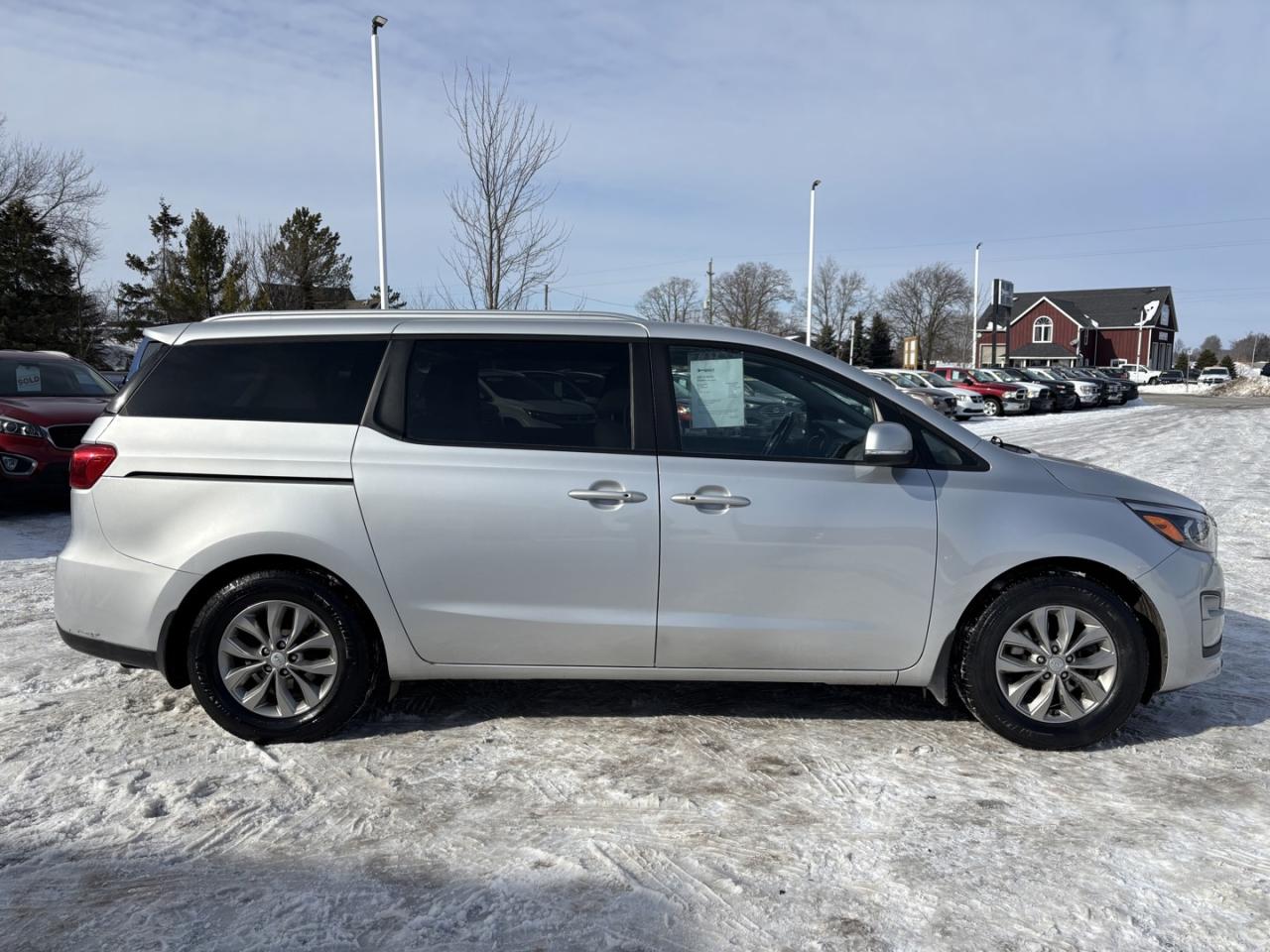 2020 Kia Sedona LX Photo
