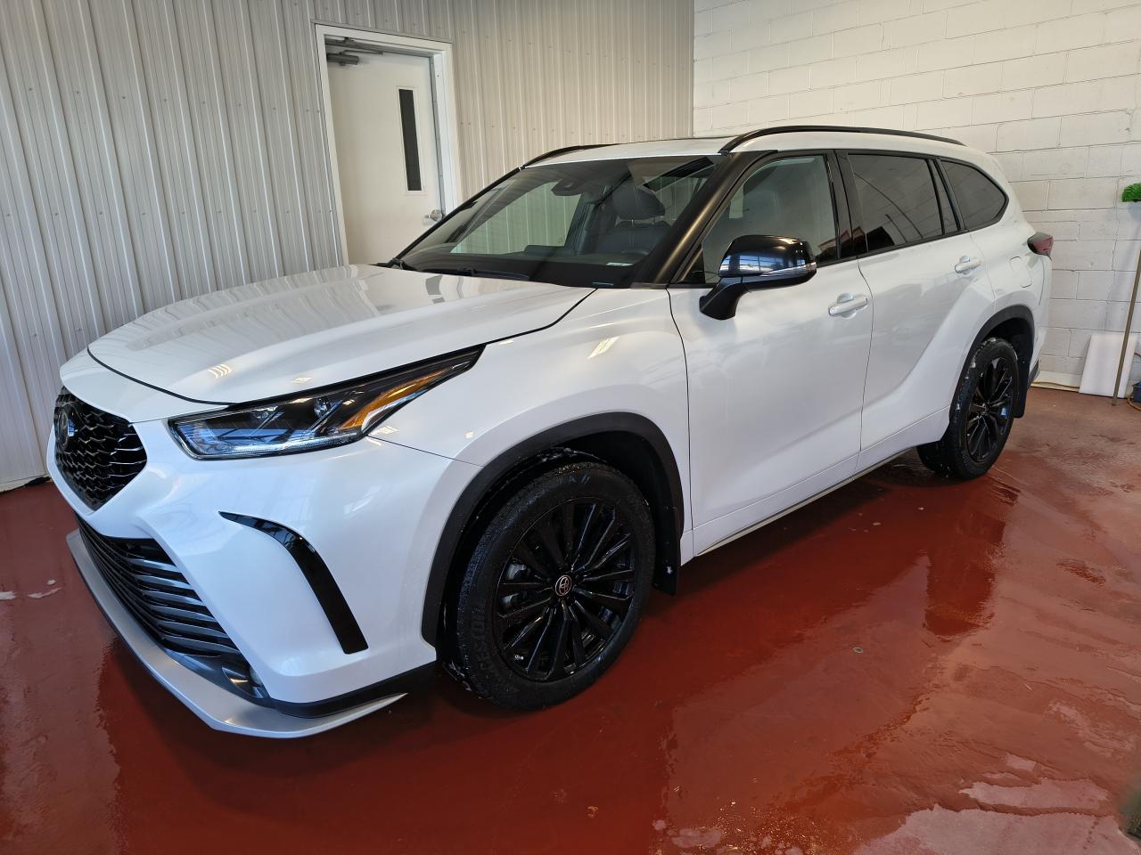 2023 Toyota Highlander XSE Photo
