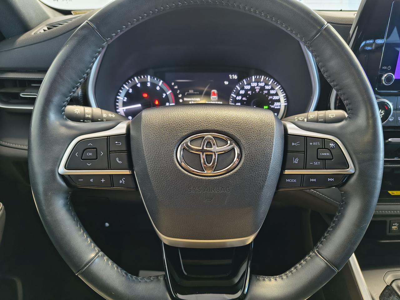 2023 Toyota Highlander XSE Photo