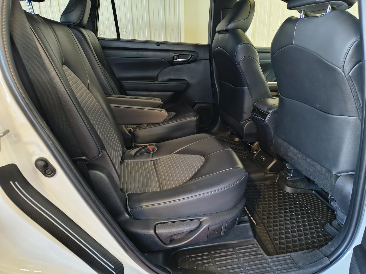 2023 Toyota Highlander XSE Photo0