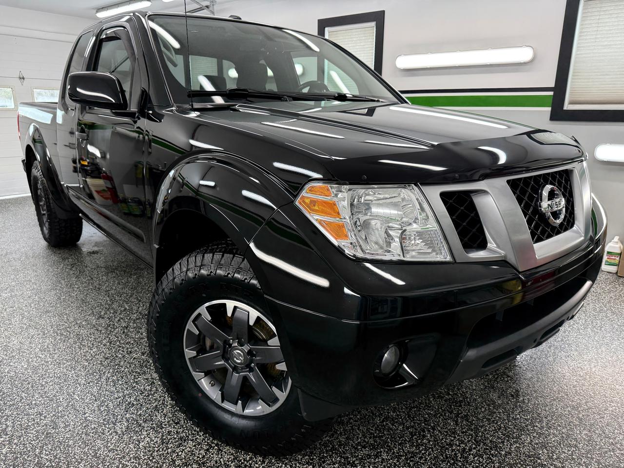 2019 Nissan Frontier Pro-4X - Photo #1