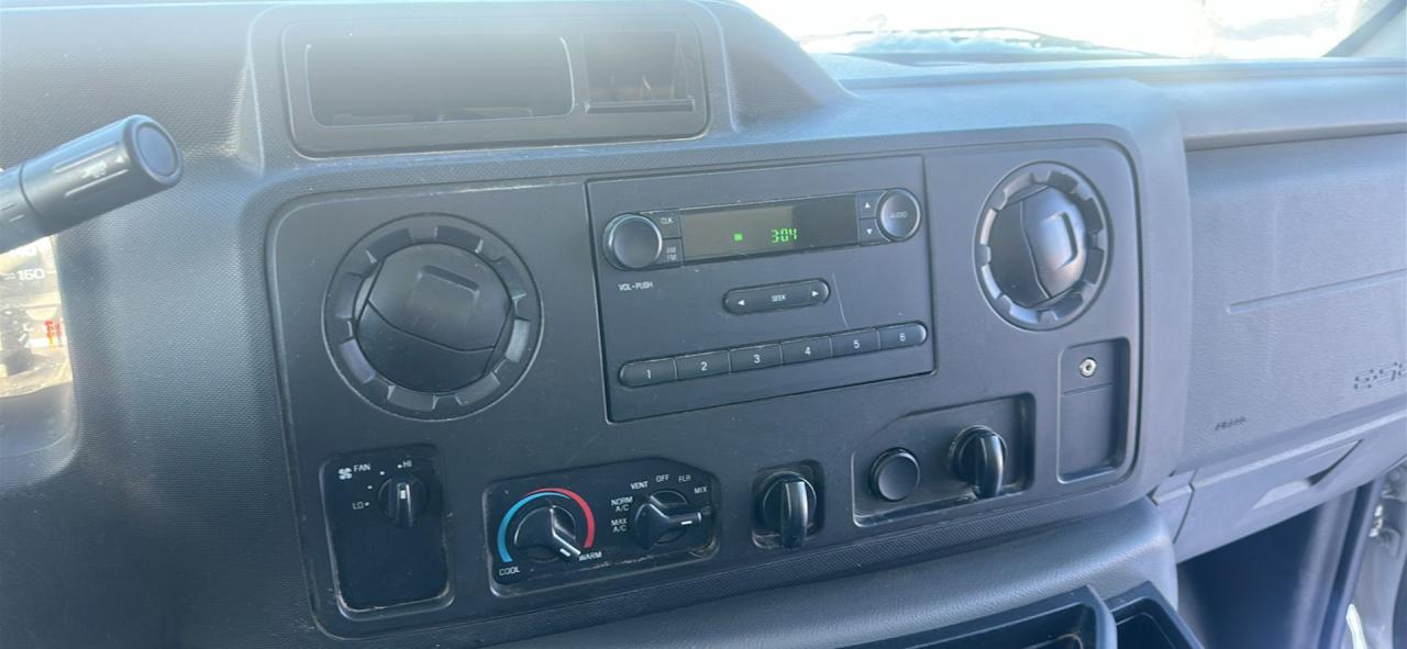 2018 Ford E-Series Cutaway 16’box Photo