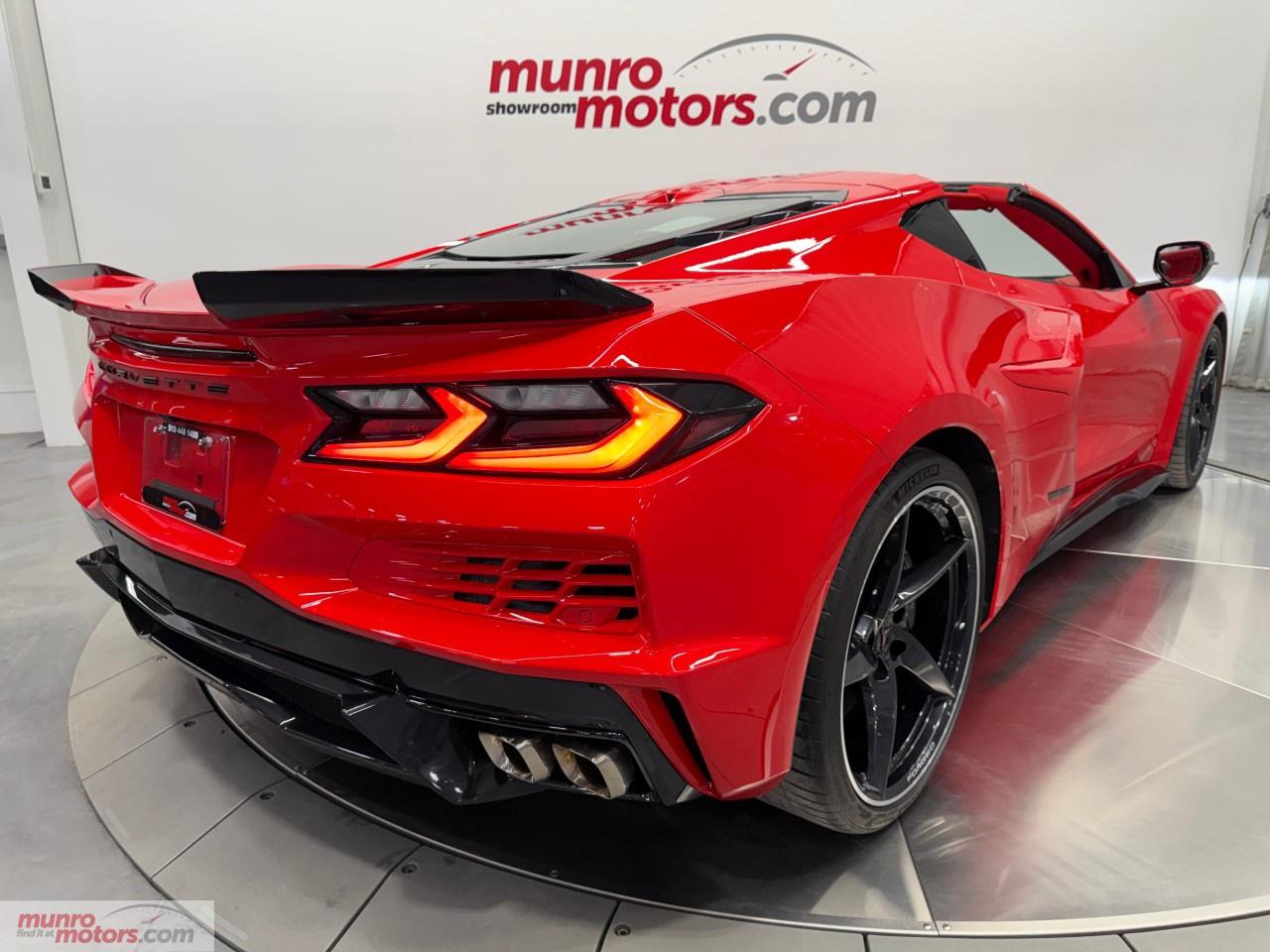 2025 Chevrolet Corvette E-Ray Coupe 3LZ Photo