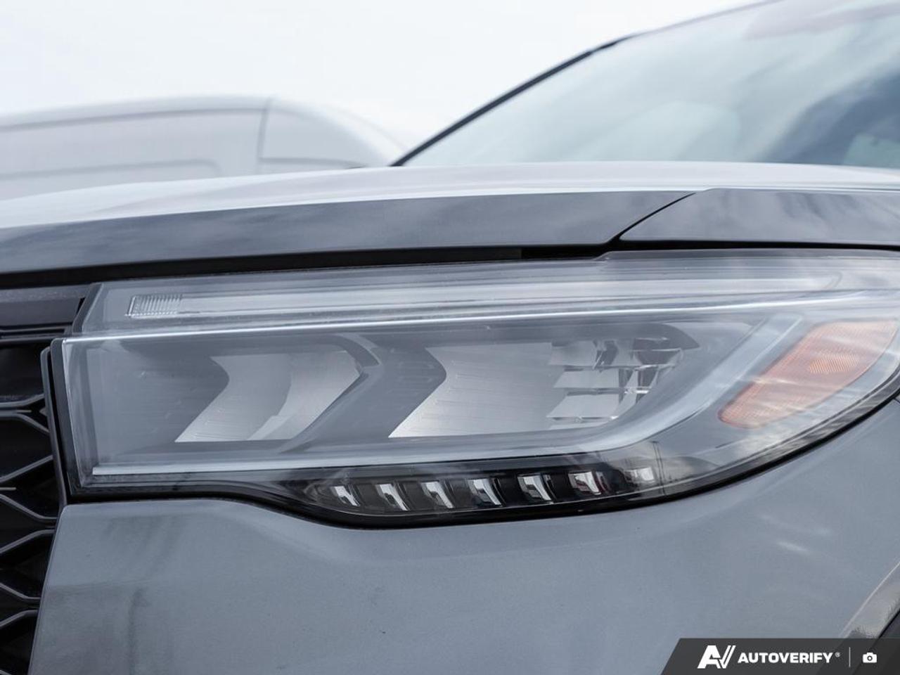 2025 Ford Explorer ST-Line 300A | PREMIUM PACKAGE | ST-LINE PACK | NAVIGATION Photo