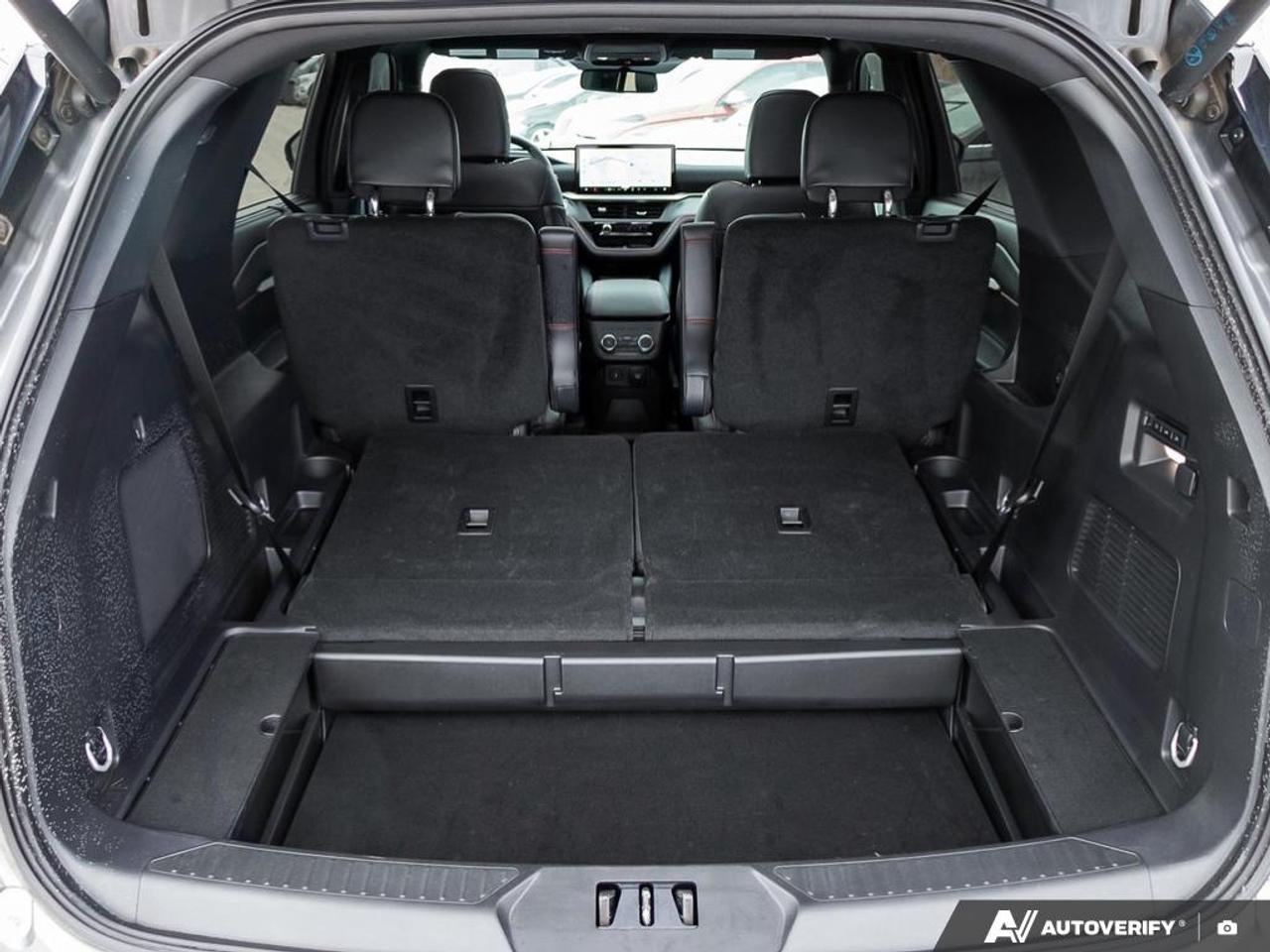 2025 Ford Explorer ST-Line 300A | PREMIUM PACKAGE | ST-LINE PACK | NAVIGATION Photo