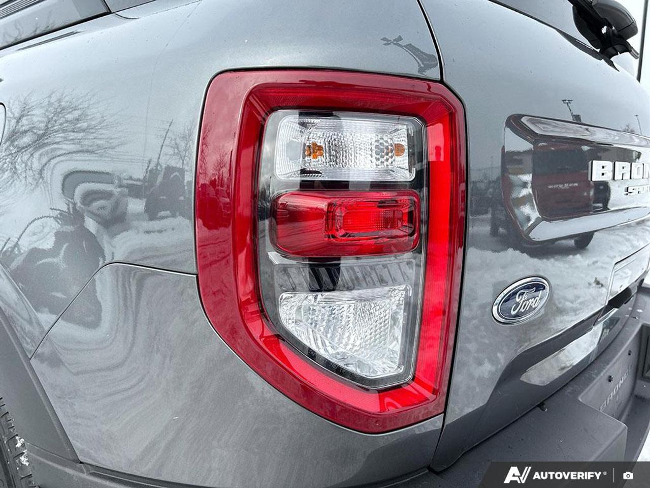 2024 Ford Bronco Sport Outer Banks ONE OWNER NO ACCIDENTS 4X4 Photo