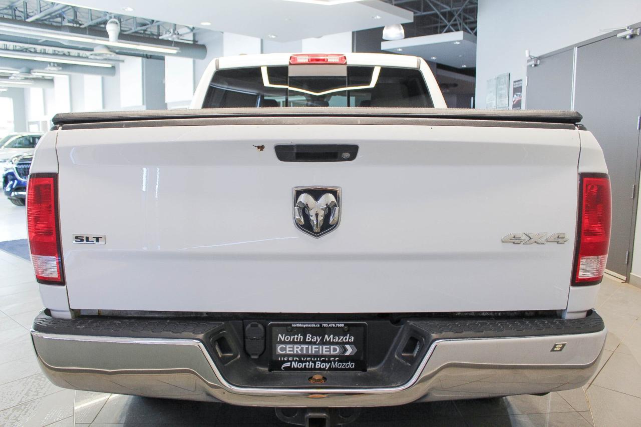 2017 RAM 1500 SLT 5.7L HEMI - CLOTH UPHOLSTERY -  TONNEAU COVER Photo