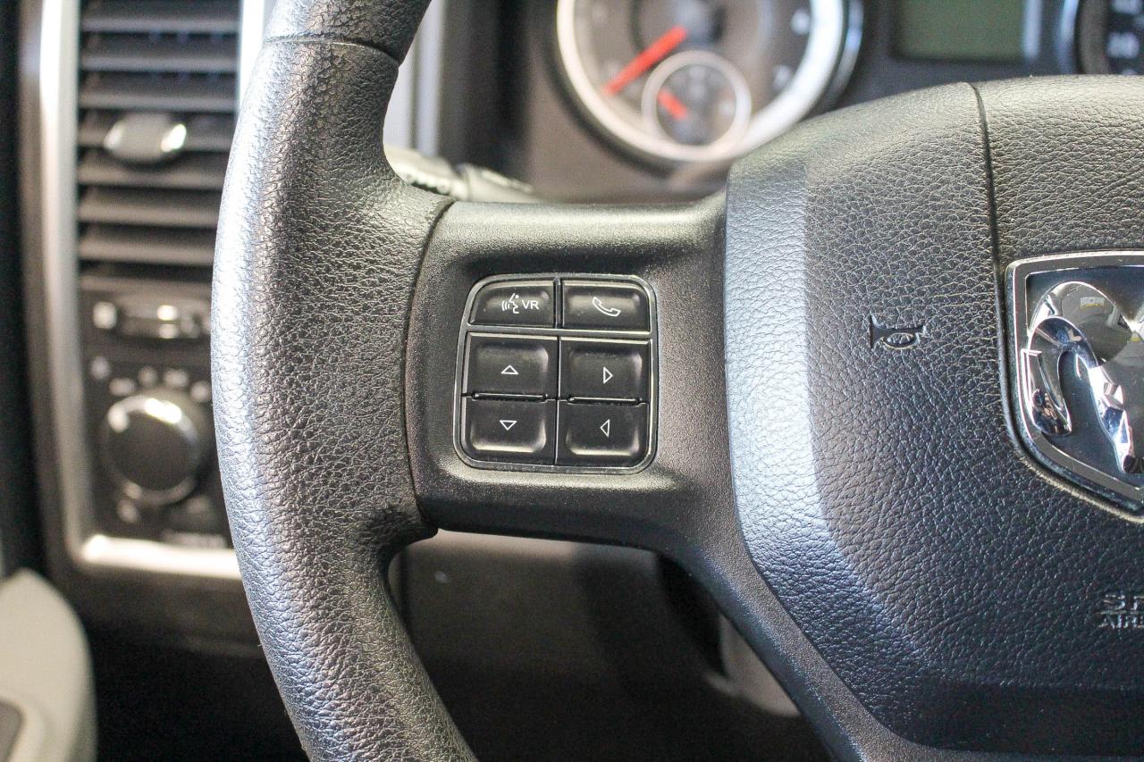 2017 RAM 1500 SLT 5.7L HEMI - CLOTH UPHOLSTERY -  TONNEAU COVER Photo