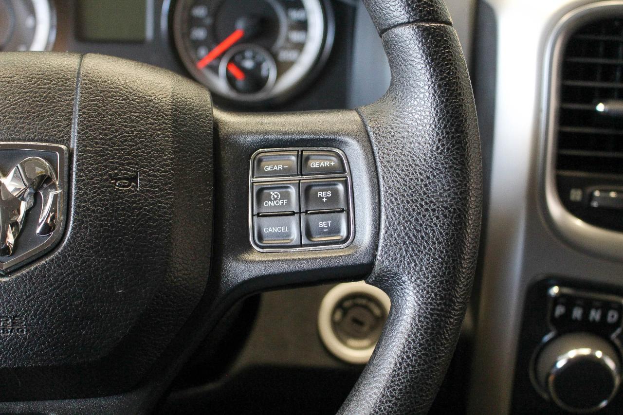 2017 RAM 1500 SLT 5.7L HEMI - CLOTH UPHOLSTERY -  TONNEAU COVER Photo