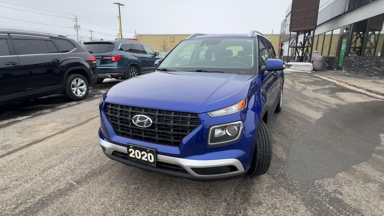 2020 Hyundai Venue Trend Photo