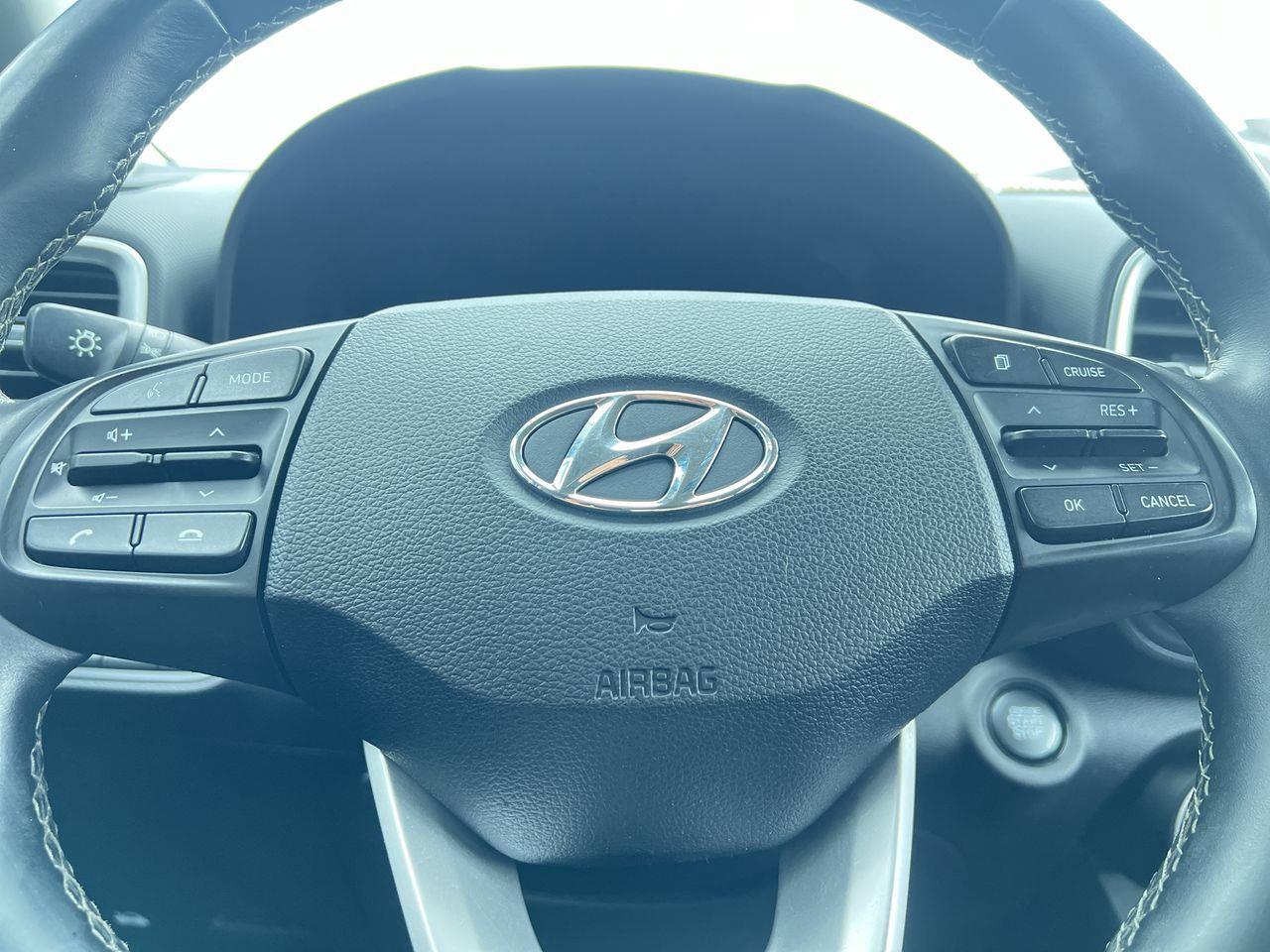 2020 Hyundai Venue Trend Photo