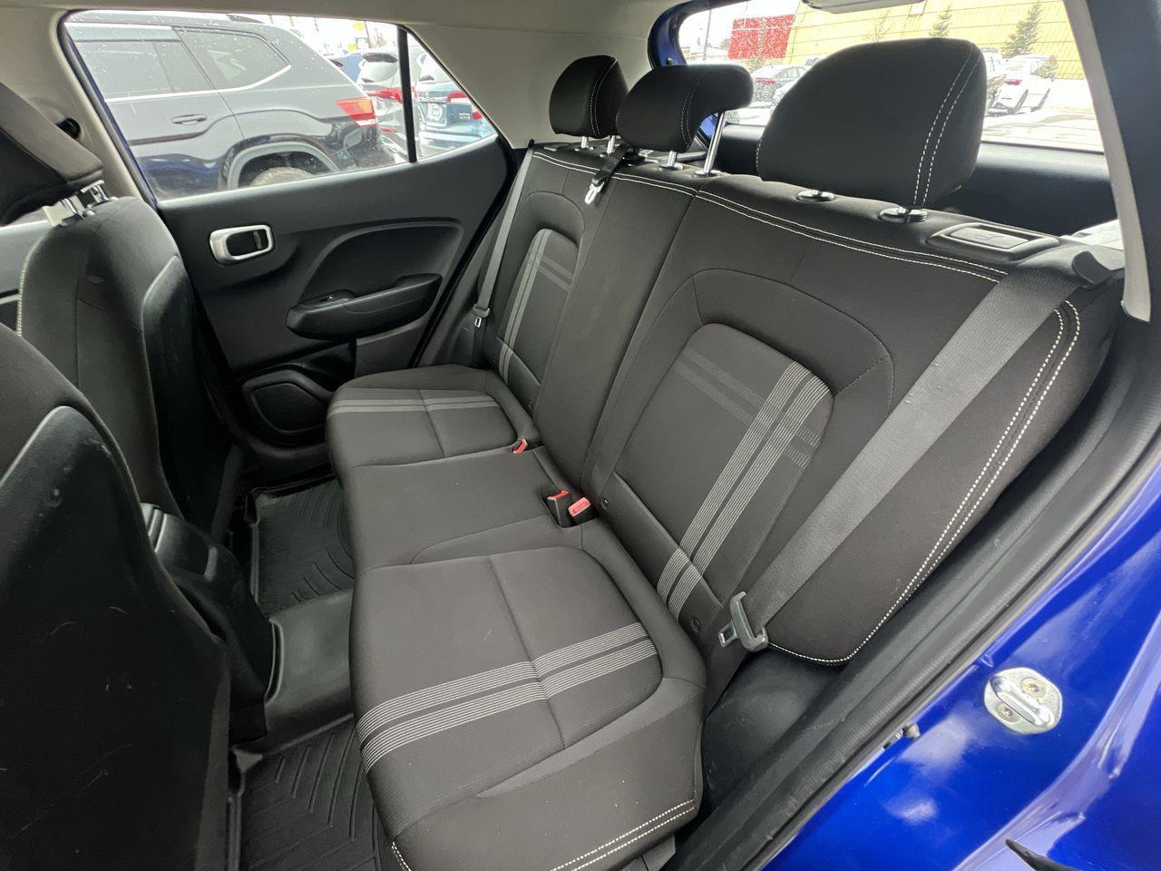 2020 Hyundai Venue Trend Photo