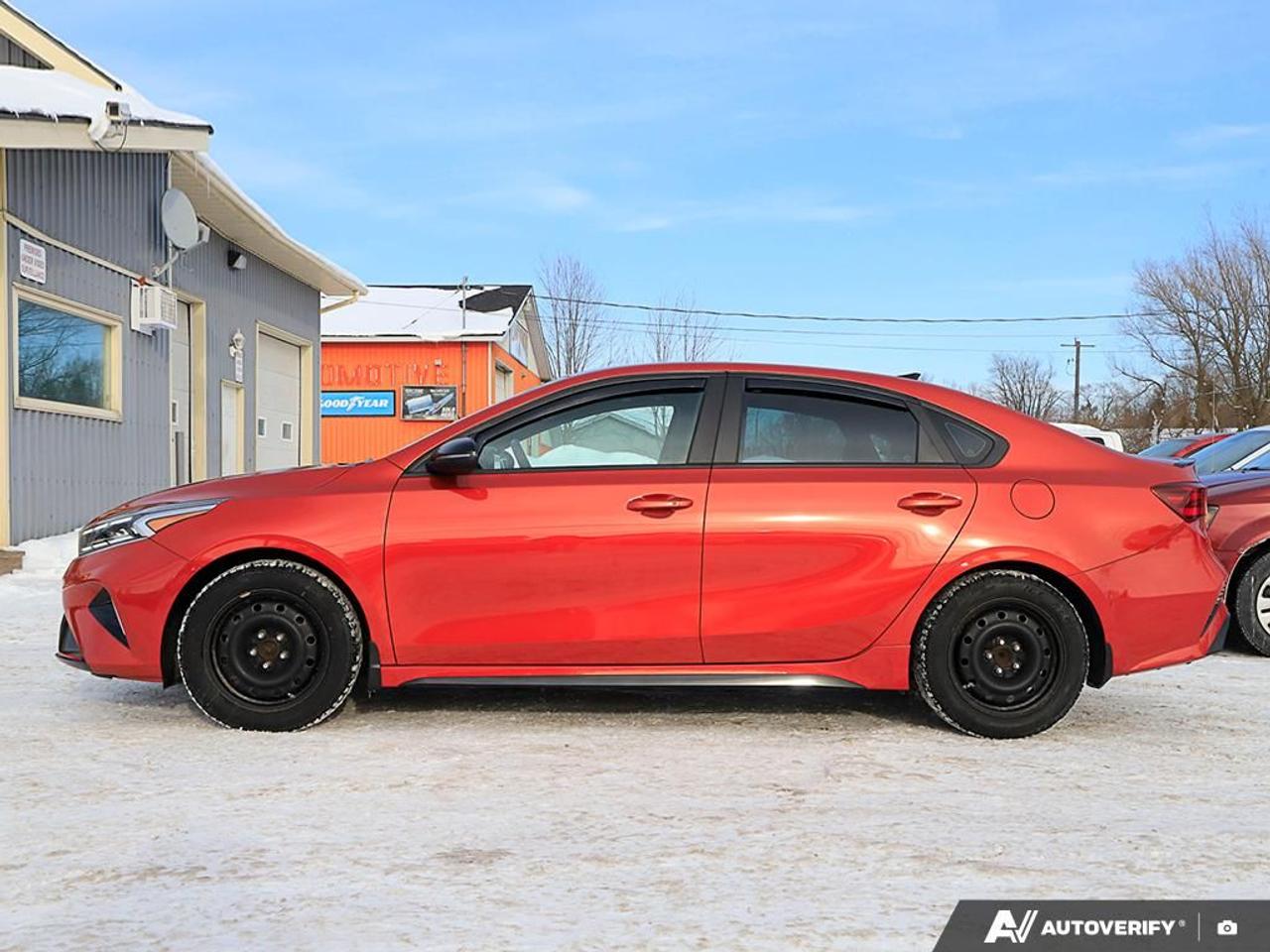 2023 Kia Forte GT-Line,LOW KM,NAVI,PWR S/ROOF,R/V CAM,LEATHER INT - Photo #3