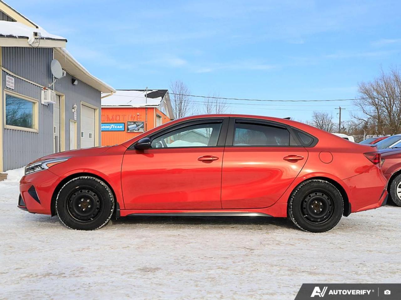 2023 Kia Forte GT-Line,LOW KM,NAVI,PWR S/ROOF,R/V CAM,LEATHER INT Photo