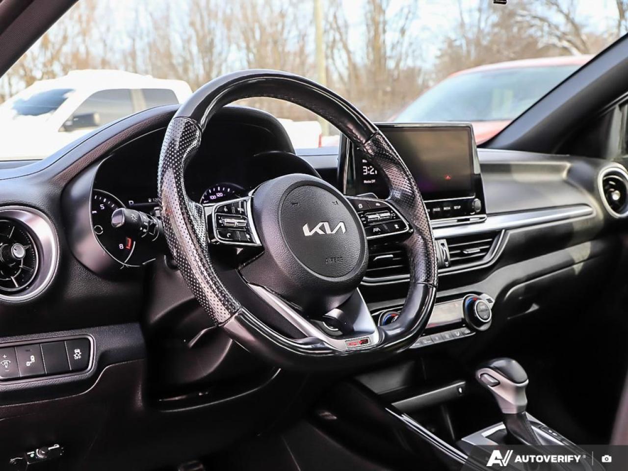 2023 Kia Forte GT-Line,LOW KM,NAVI,PWR S/ROOF,R/V CAM,LEATHER INT Photo