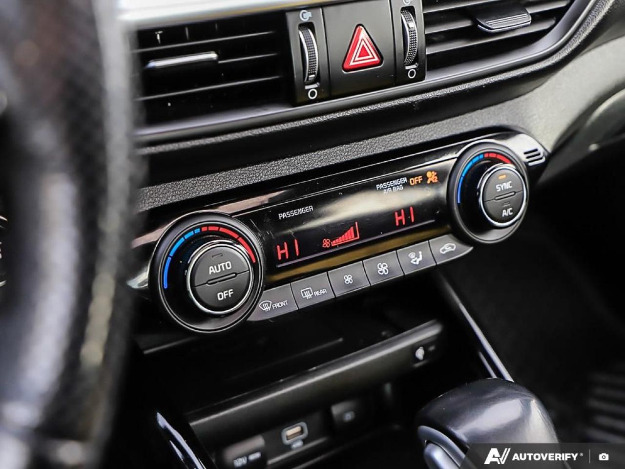 2023 Kia Forte GT-Line,LOW KM,NAVI,PWR S/ROOF,R/V CAM,LEATHER INT Photo