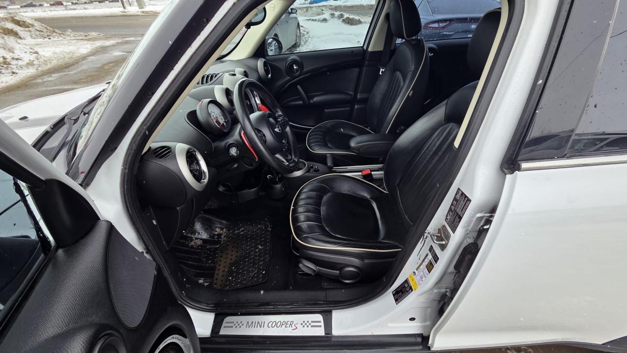 2011 MINI Cooper Countryman S, WELL MAINTAINED, RUNS WELL, CERTIFIED Photo