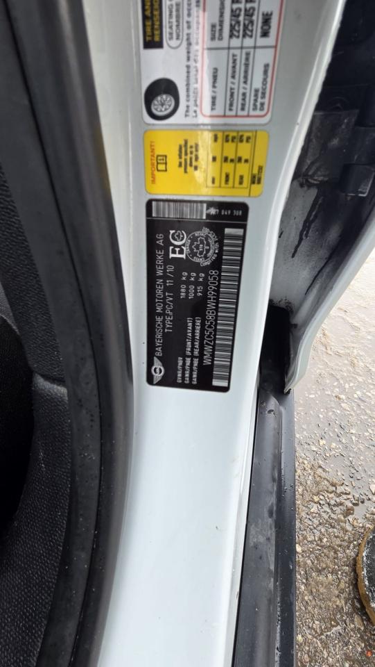 2011 MINI Cooper Countryman S, WELL MAINTAINED, RUNS WELL, CERTIFIED Photo