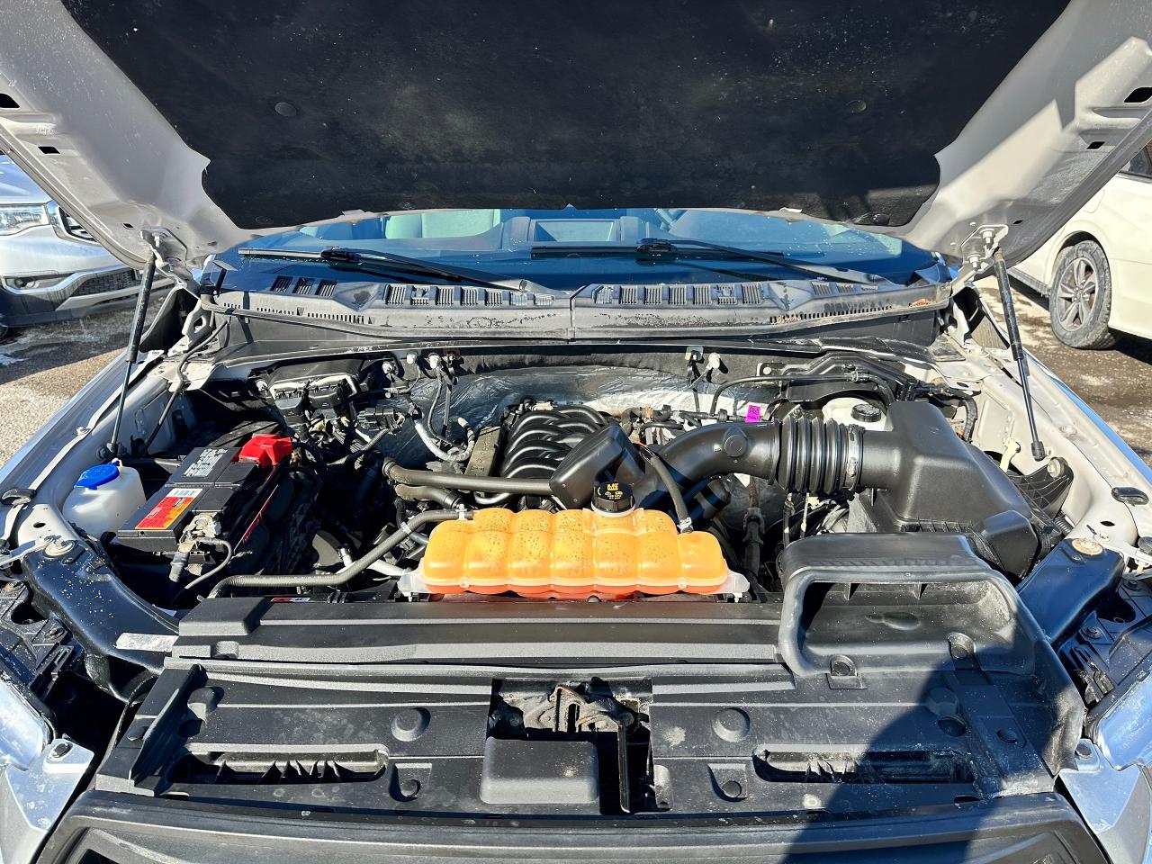 2016 Ford F-150 XL RegCab 4x4 LongBox 5.0L V8 Bluetooth A/C Alloys Photo