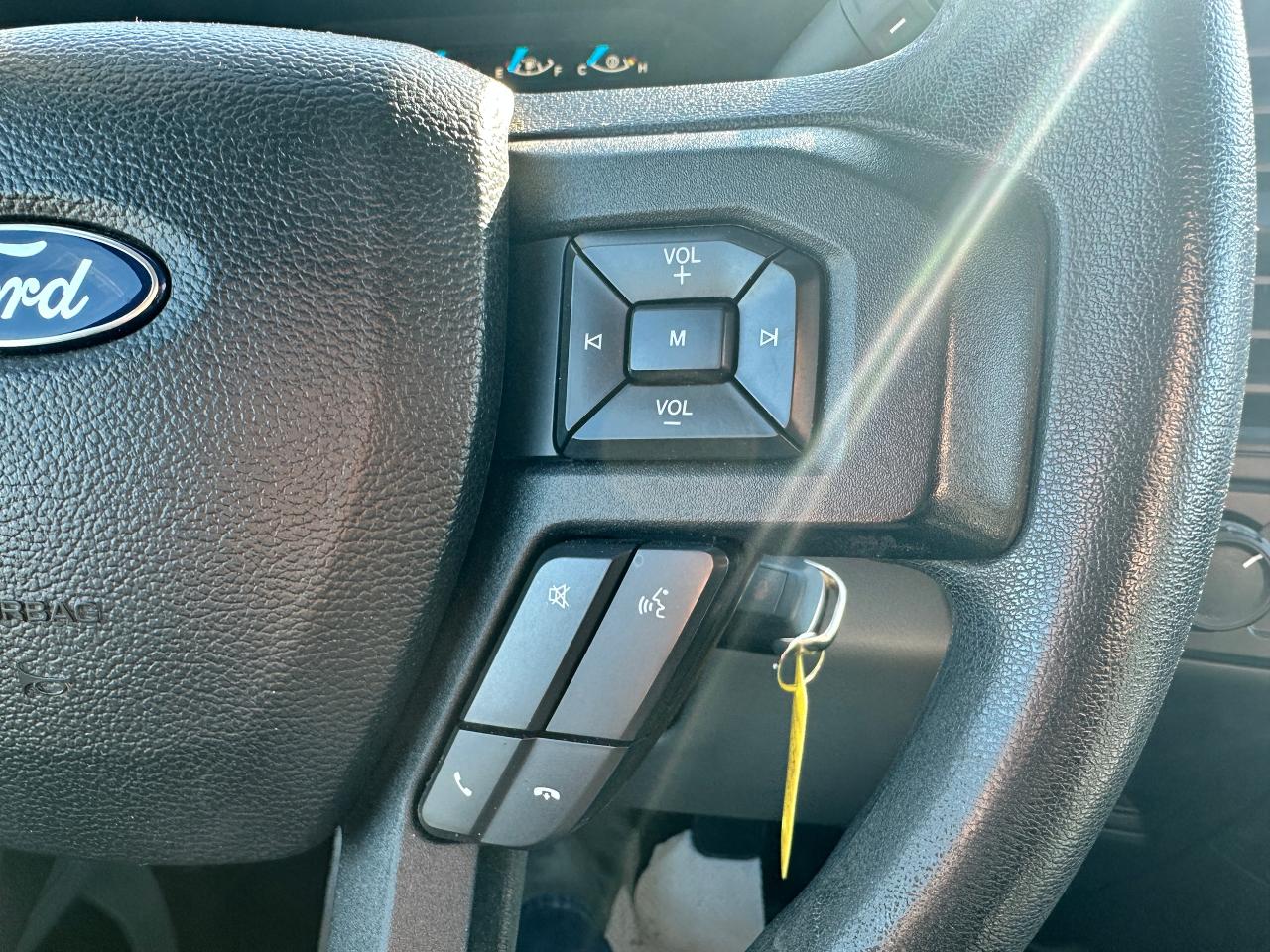 2016 Ford F-150 XL RegCab 4x4 LongBox 5.0L V8 Bluetooth A/C Alloys Photo