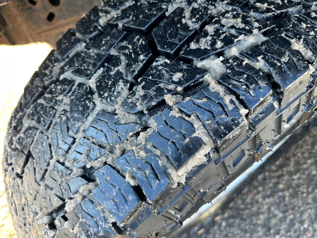 2016 Ford F-150 XL RegCab 4x4 LongBox 5.0L V8 Bluetooth A/C Alloys Photo