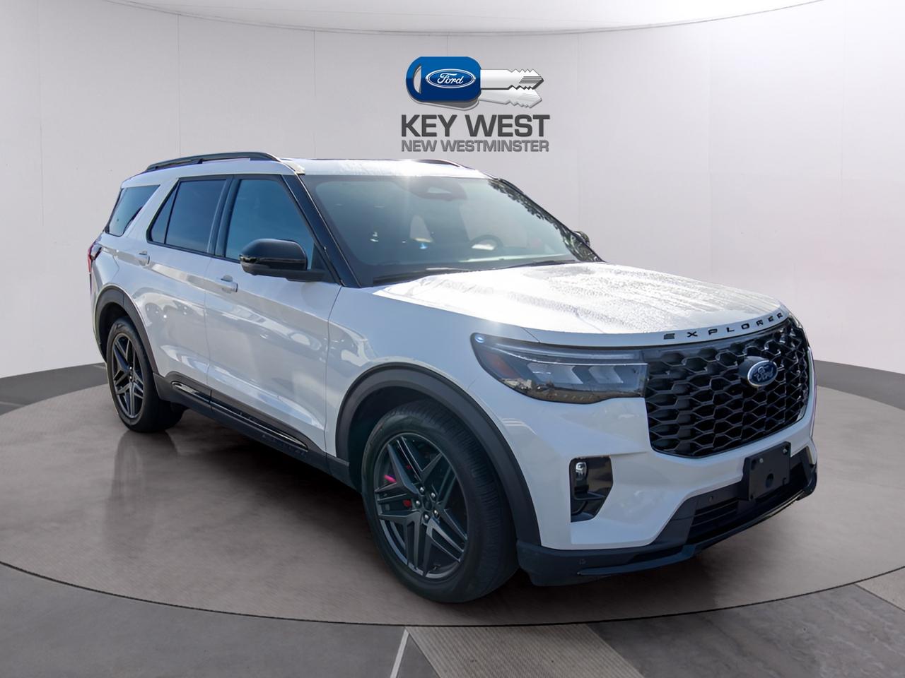 2026 Ford Explorer ST 4WD Photo4