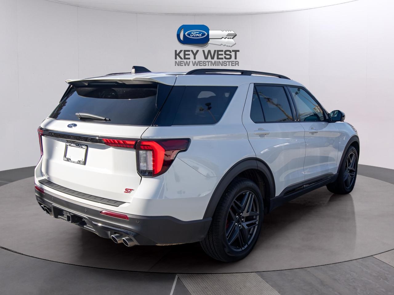 2026 Ford Explorer ST 4WD Photo3