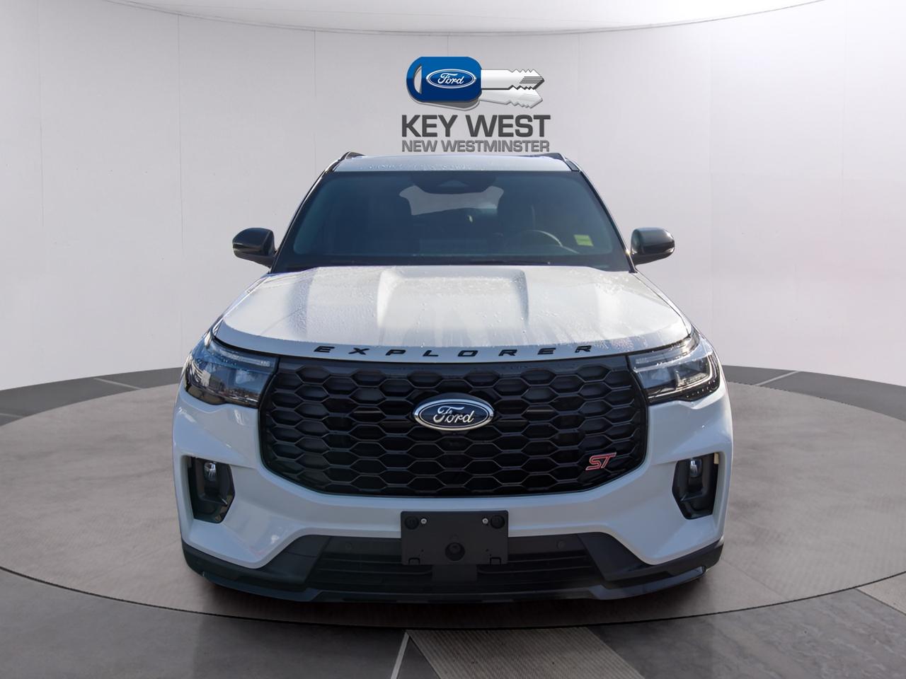 2026 Ford Explorer ST 4WD Photo2