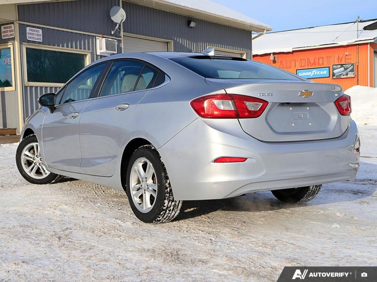 2018 Chevrolet Cruze LT, LOW KM'S, R/V CAM, H/SEATS, B.TOOTH Photo3