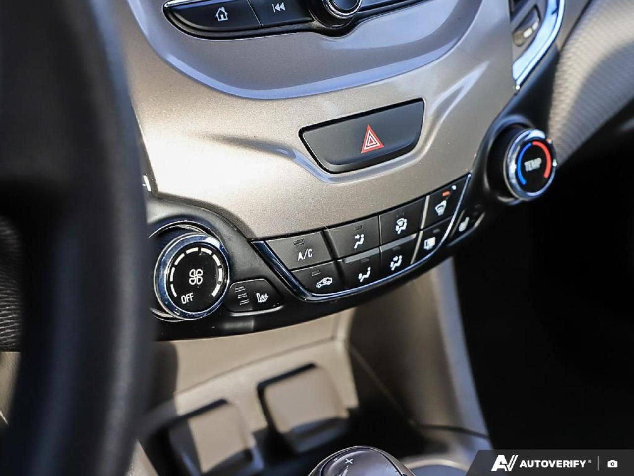 2018 Chevrolet Cruze LT, LOW KM'S, R/V CAM, H/SEATS, B.TOOTH Photo