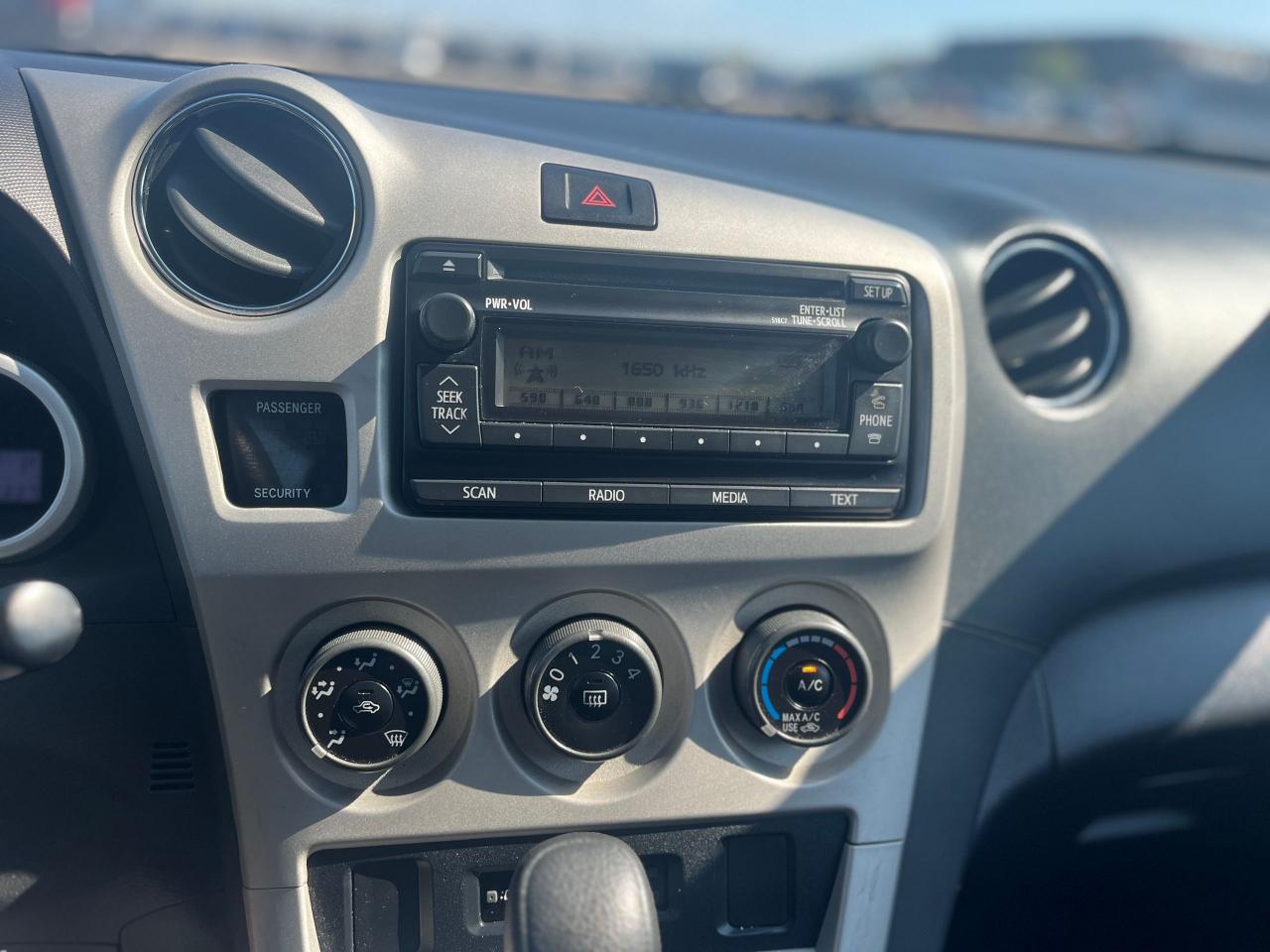 2014 Toyota Matrix 4DR WGN AUTO FWD Photo