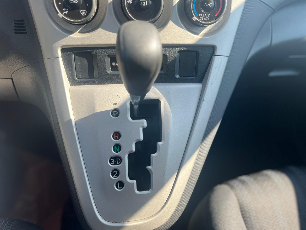 2014 Toyota Matrix 4DR WGN AUTO FWD Photo