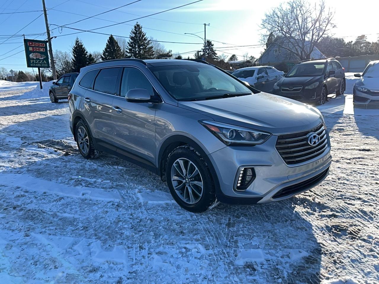 2017 Hyundai Santa Fe XL Luxury REBUILT TITLE Photo5