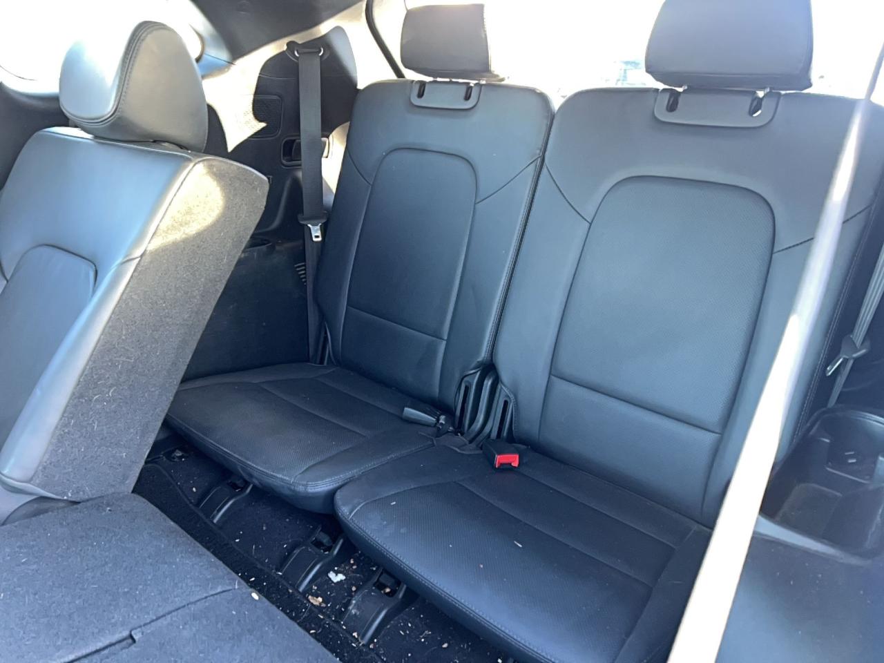 2017 Hyundai Santa Fe XL Luxury REBUILT TITLE Photo