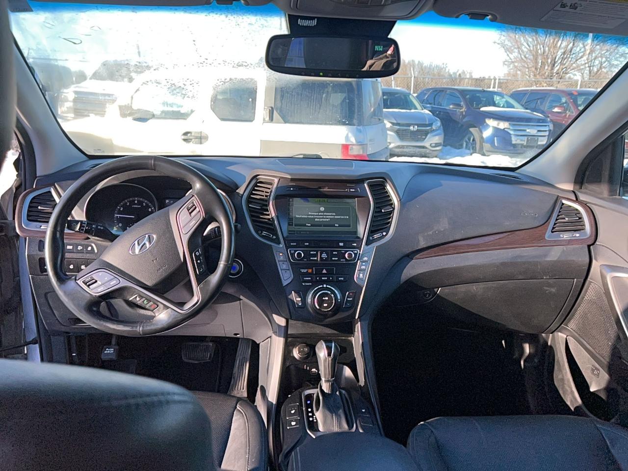 2017 Hyundai Santa Fe XL Luxury REBUILT TITLE Photo