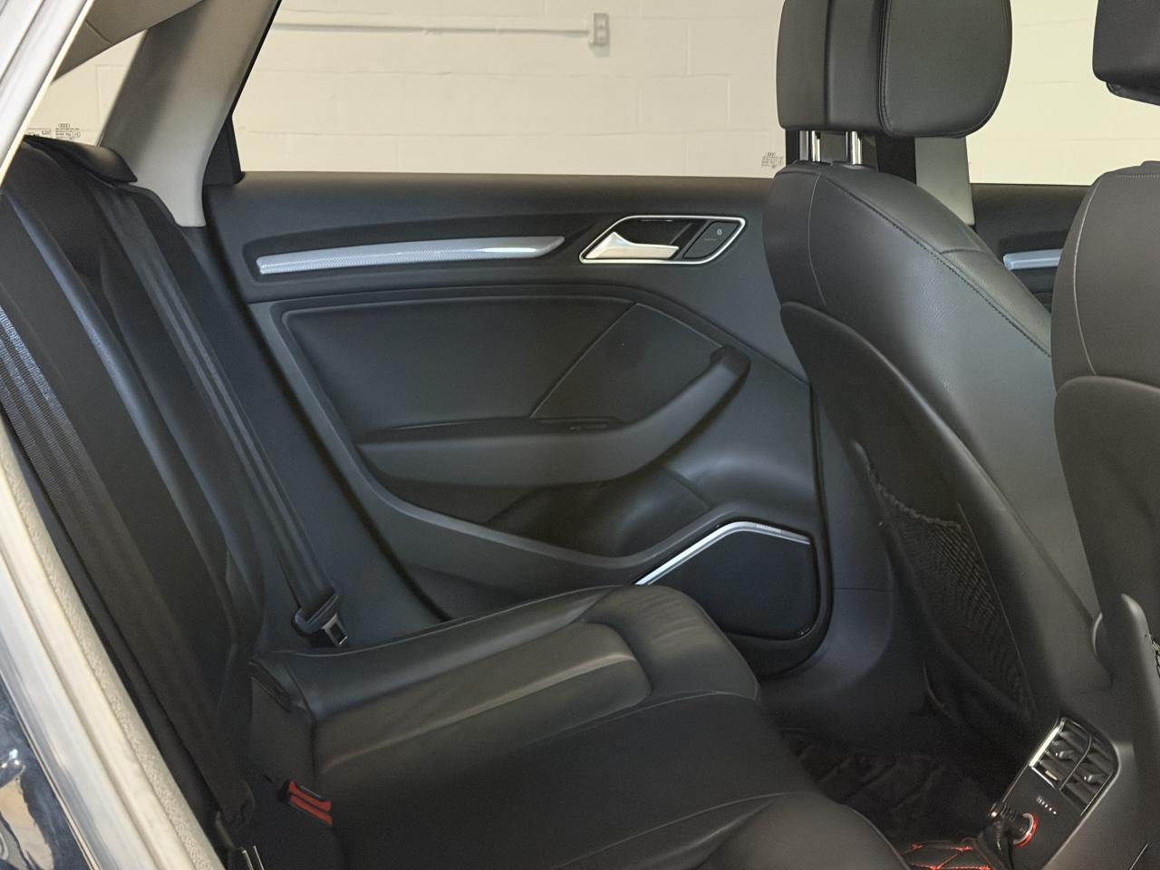 2015 Audi A3 2.0T Technik b&o, Sunroof, Navi Photo