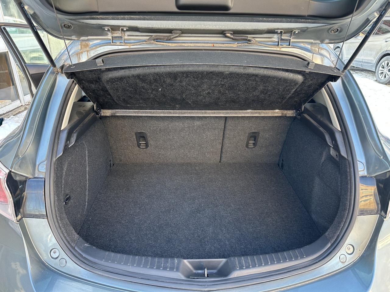 2012 Mazda MAZDA3 4dr HB Sport Auto GX Photo