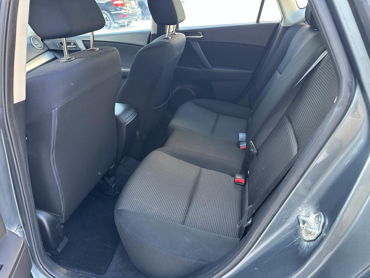 2012 Mazda MAZDA3 4dr HB Sport Auto GX Photo