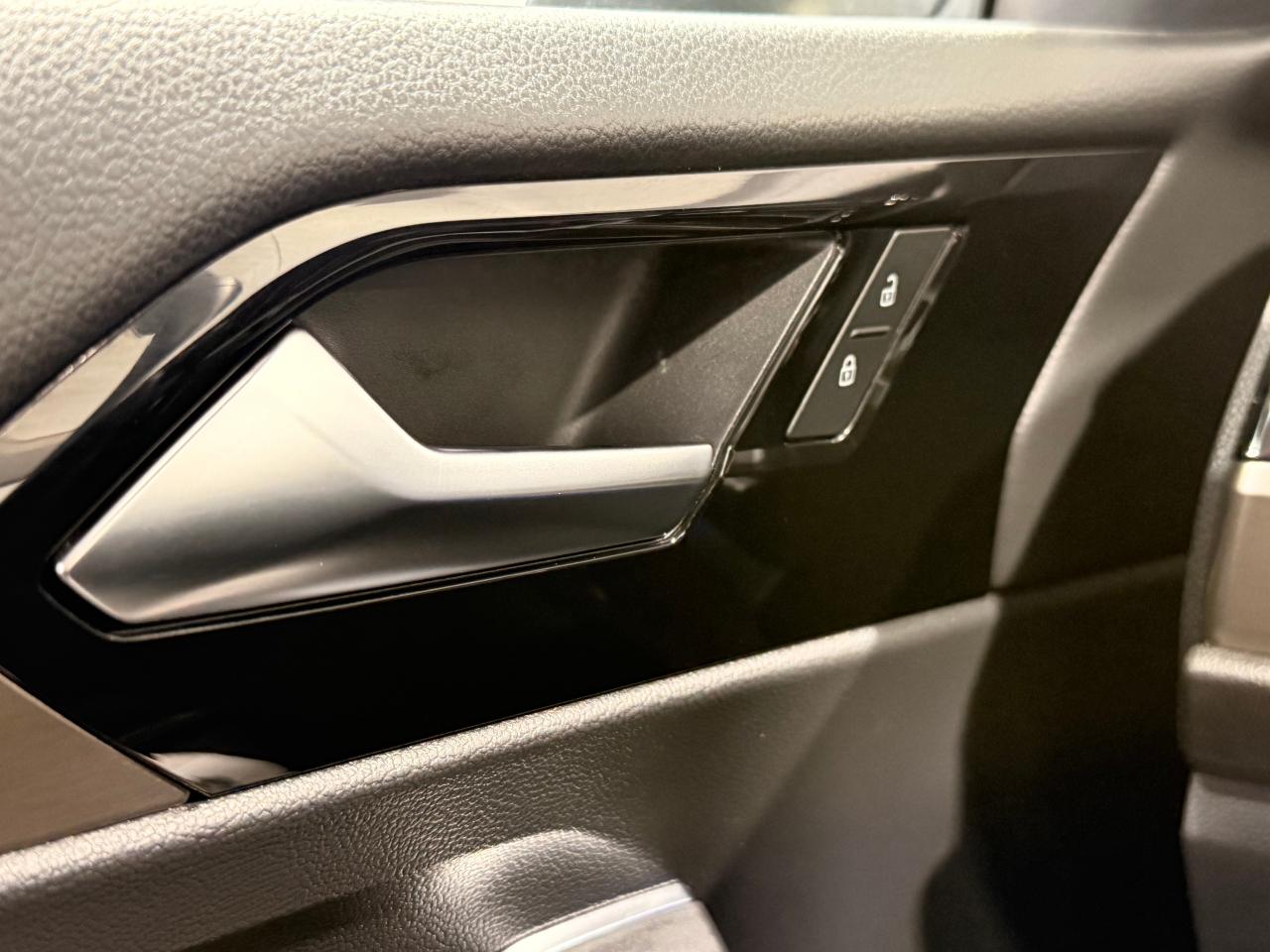 2020 Volkswagen Jetta Execline+Cooled Leather+Roof+CLEAN CARFAX Photo51